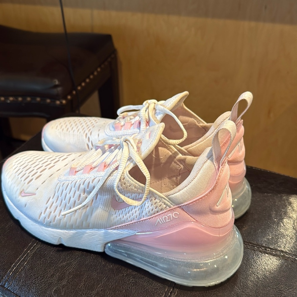 Nike Air Max 270